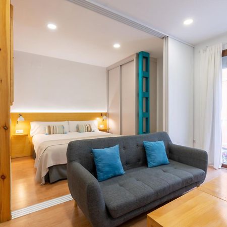 Locksmith Apartment - Park Option Севілья Екстер'єр фото