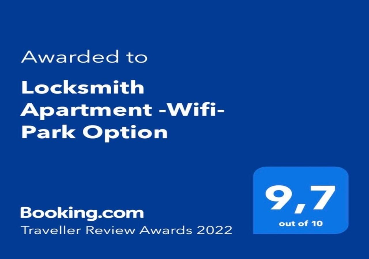 Locksmith Apartment - Park Option Севілья Екстер'єр фото