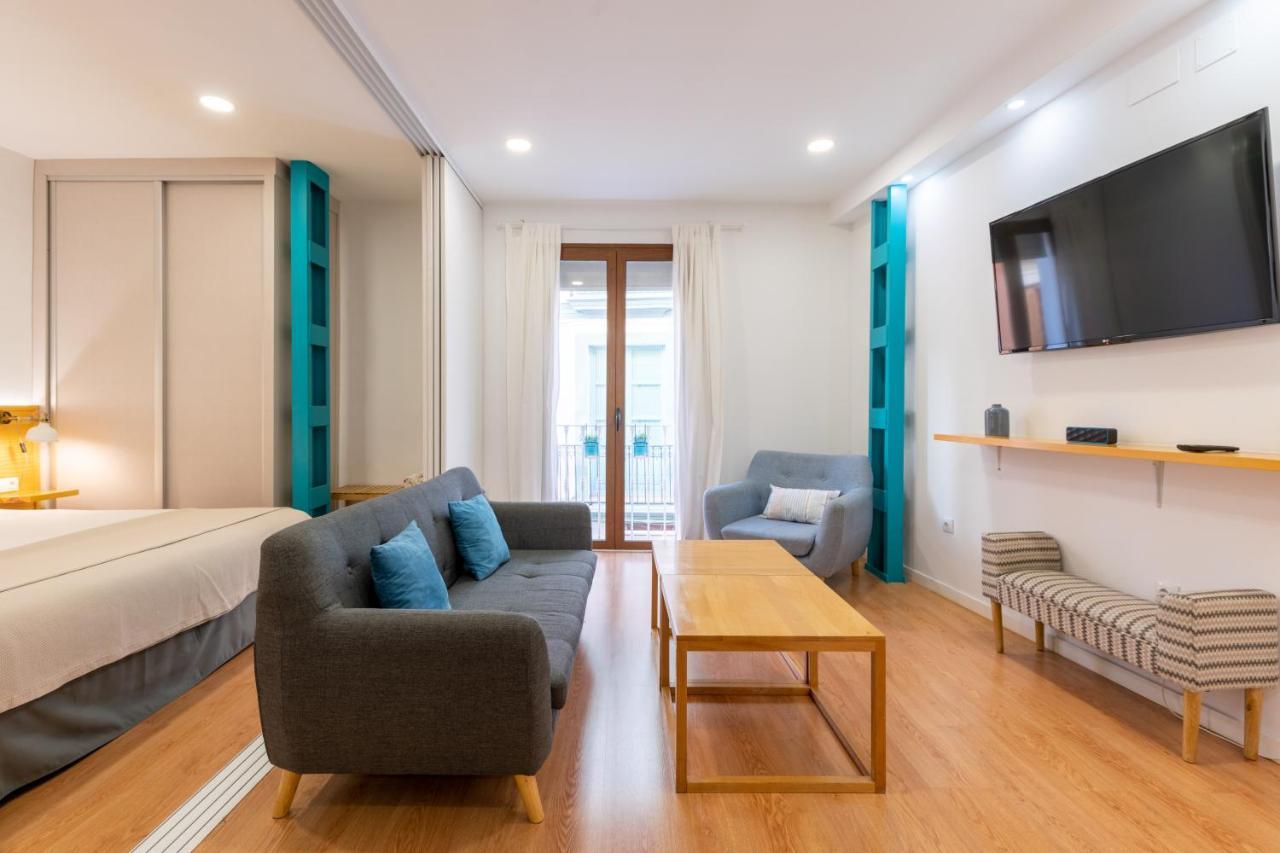Locksmith Apartment - Park Option Севілья Екстер'єр фото