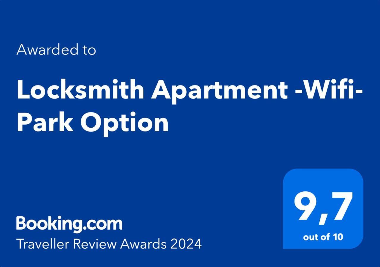 Locksmith Apartment - Park Option Севілья Екстер'єр фото